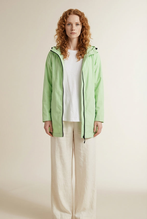 Full body view of the model wearing Jachetă Noisy May Erika Green